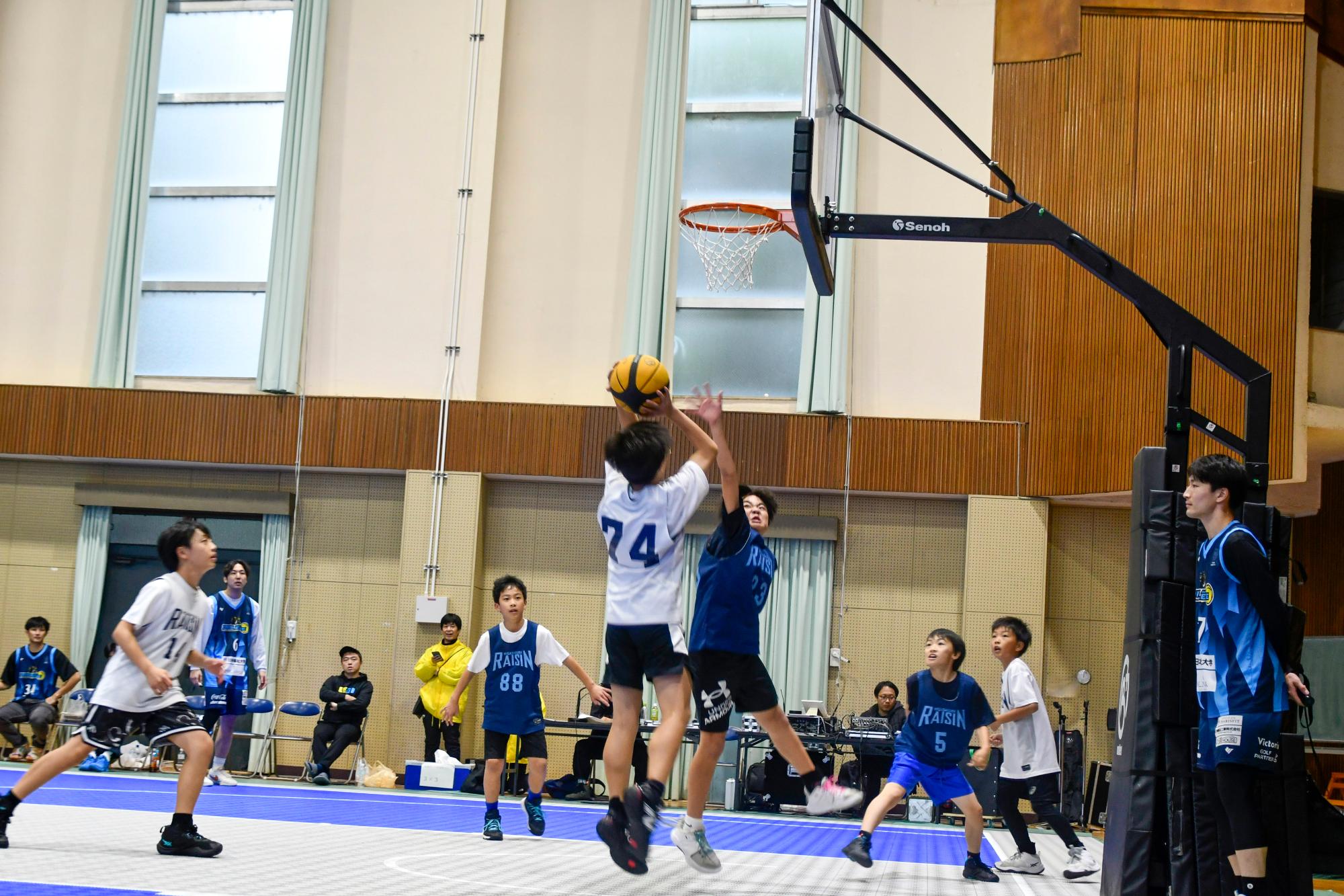3X3の小学生チームの試合