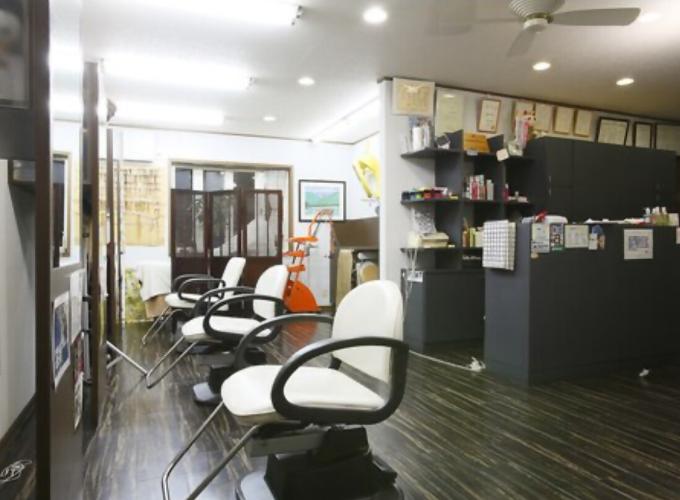 ヘアーソウルシャーリット店舗内装