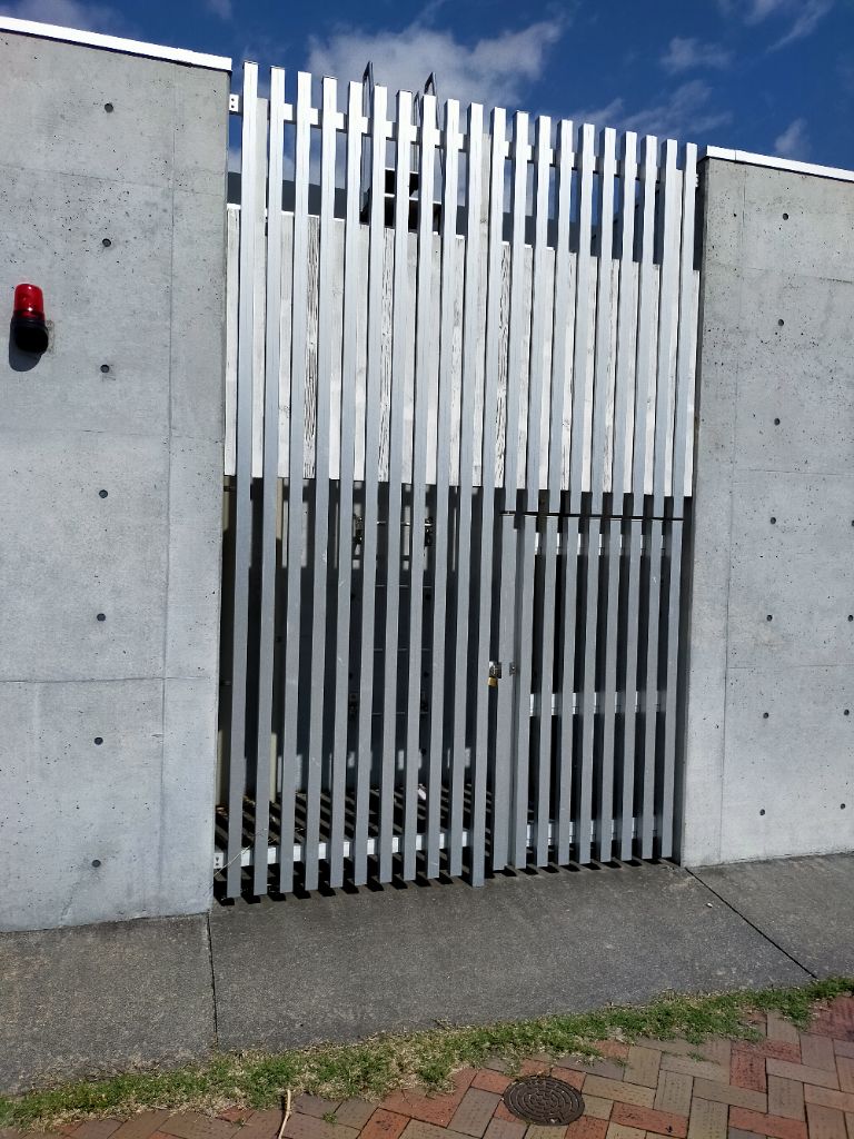 トーエイ三丁公園の被害状況20260427