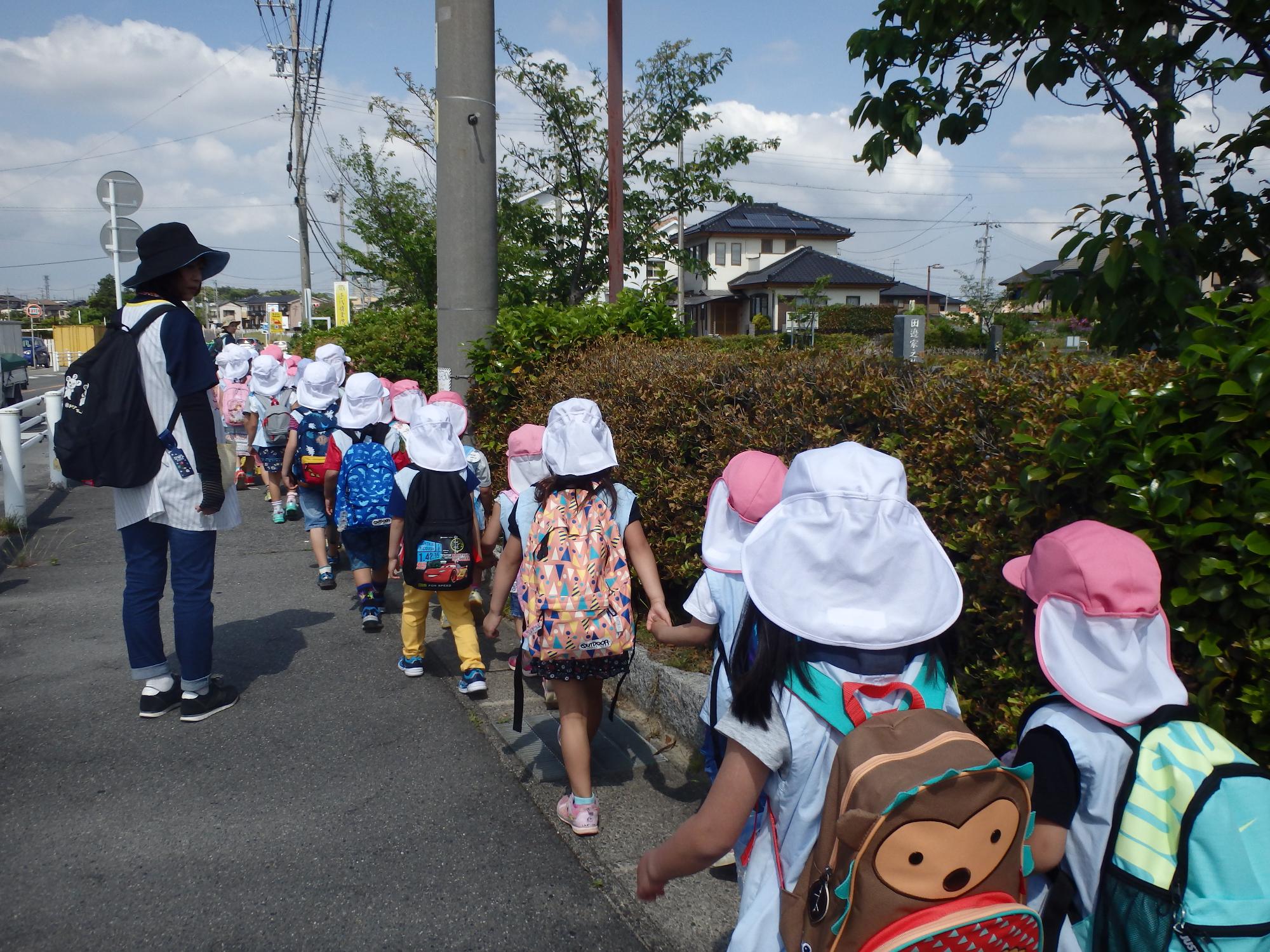 平成31年度 森岡保育園 春の遠足1