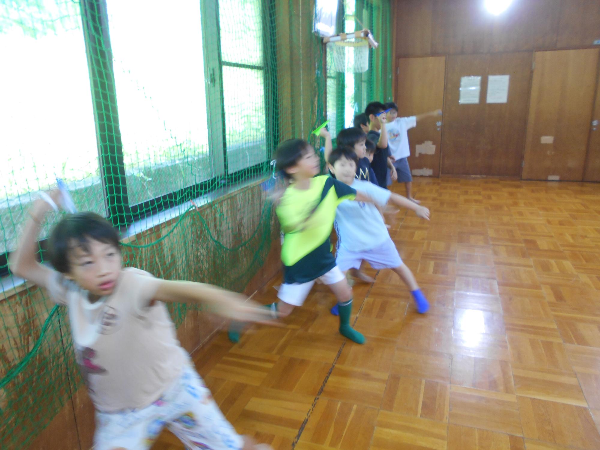 紙ヒコーキ大会