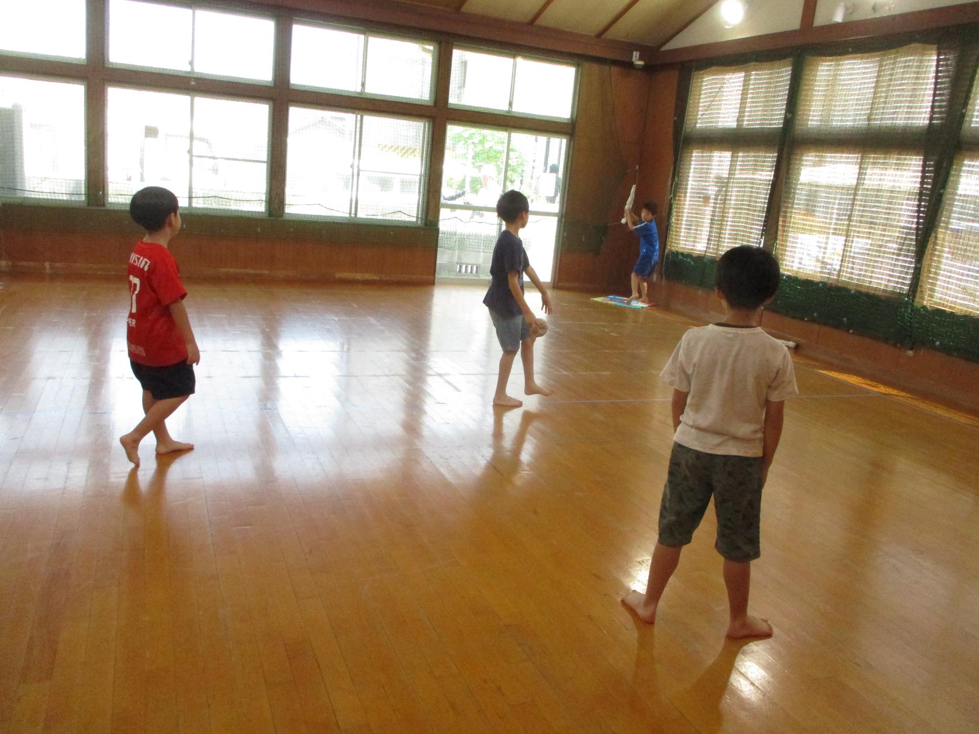 緒川児童館 こども企画 ピッチングダービ－