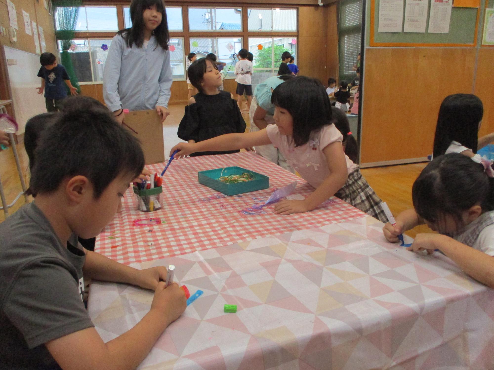 緒川児童館 こども企画 エコプラキ－ホルダー