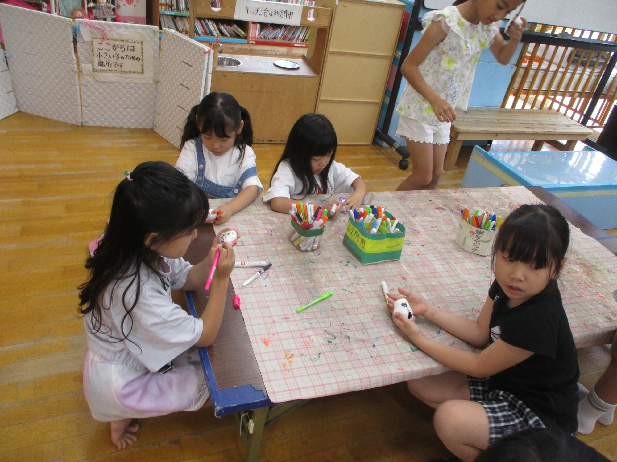 緒川児童館 こども企画 スクイ－ズ作り
