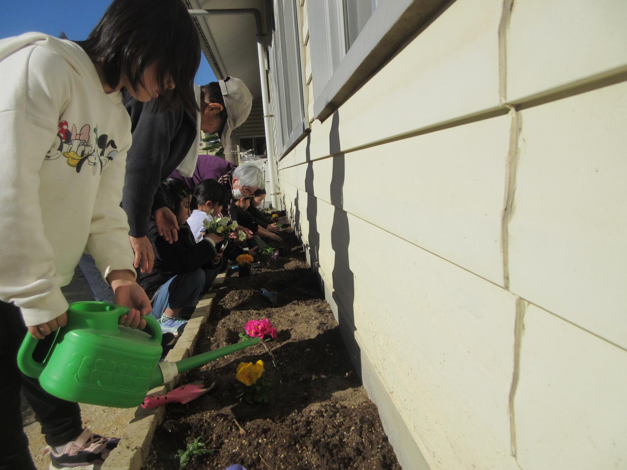 R7moriji12gatunaeue4