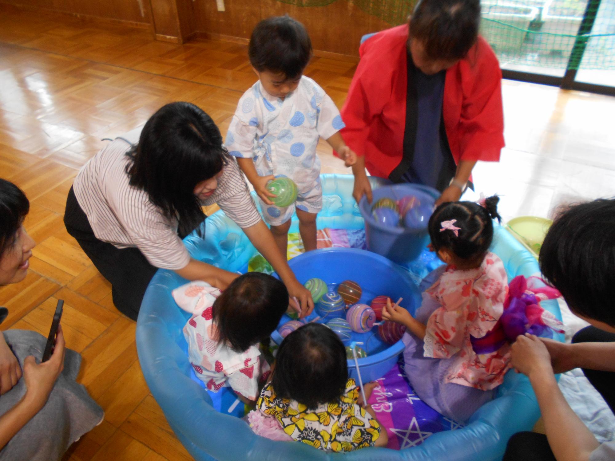 水風船つり