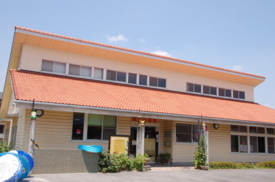 緒川児童館の外観を写した写真。