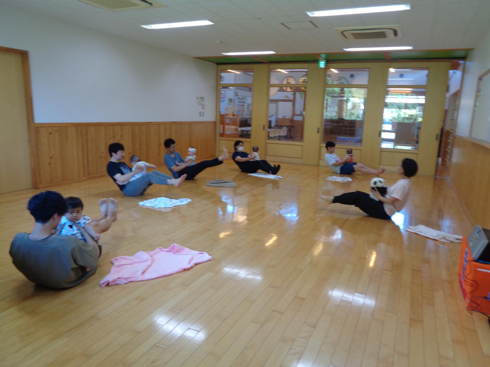 パパ＆ベビーふれあいダンス