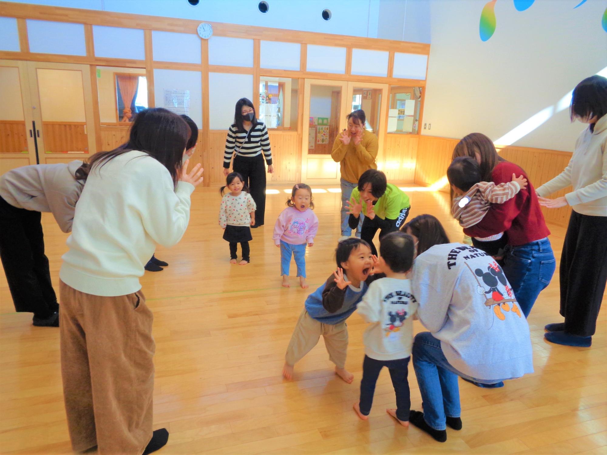 親子ふれあいダンス