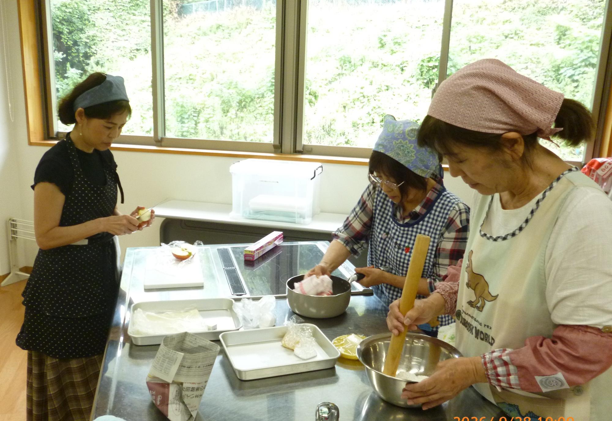 簡単なおやつ作りの様子1