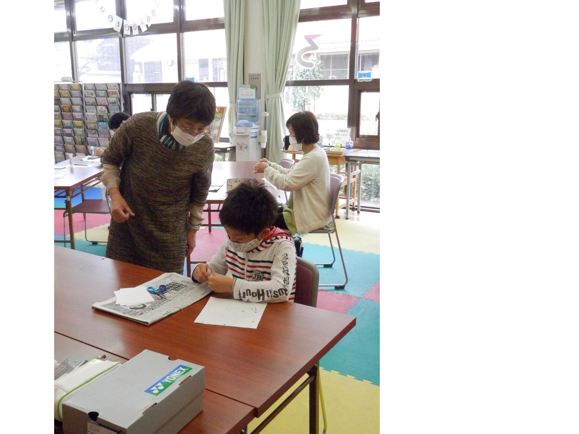 ちぎり絵でつくろう年賀状（町総合ボランティアセンターなないろ）