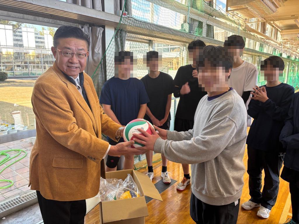 2026.2.21バレーボール寄附