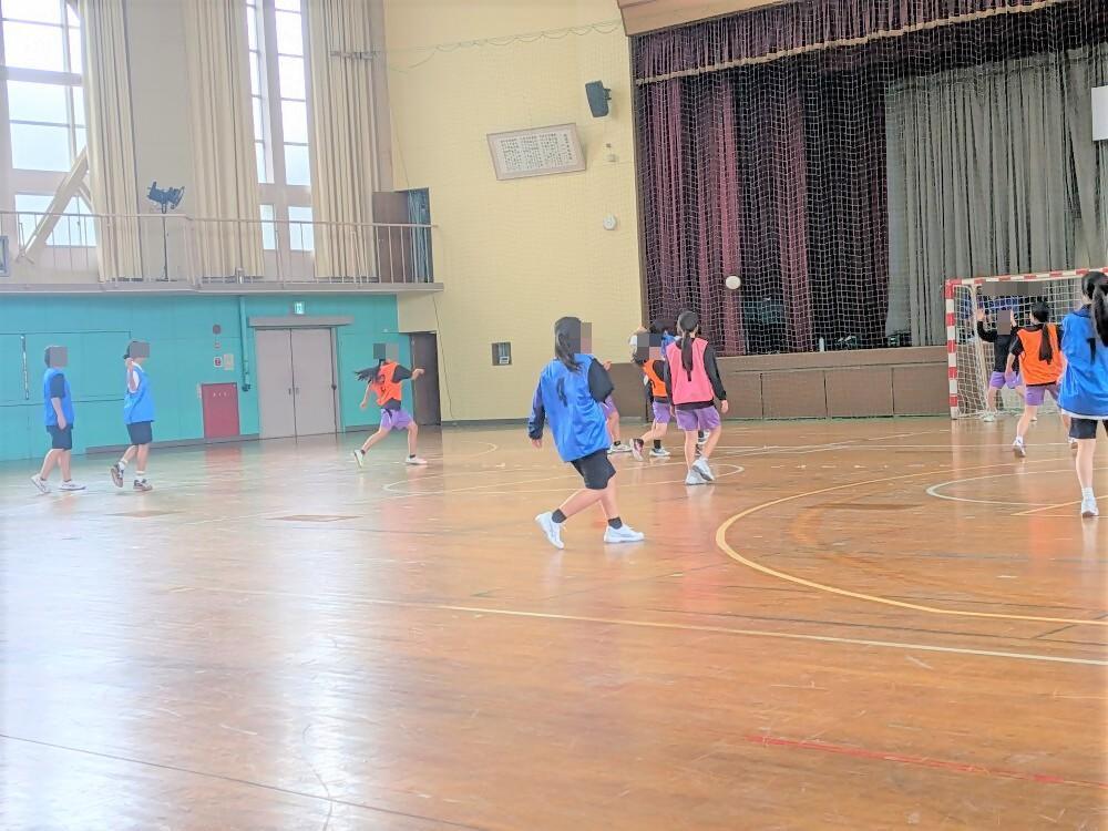 R7.12.14ハンド練習試合（野間中）