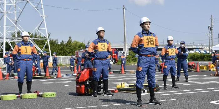 競技開始前に構える様子