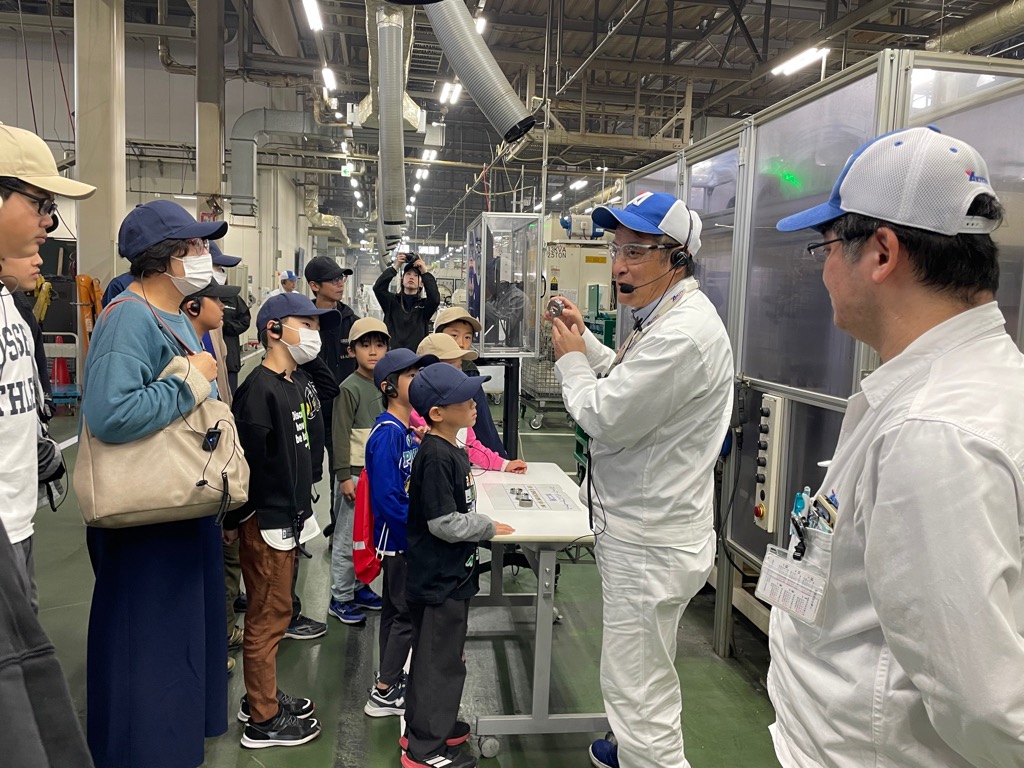 株式会社アイキテックの工場見学の様子