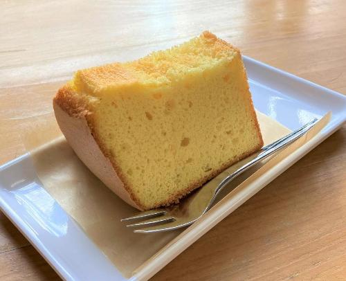シーダーハウスのシフォンケーキの写真